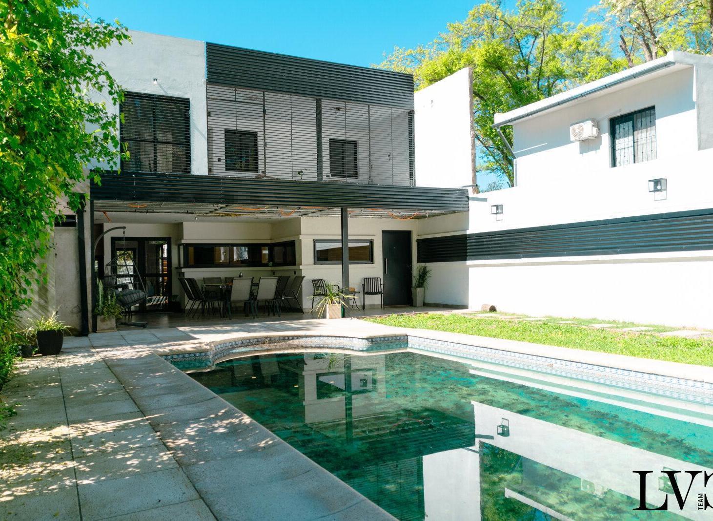 Foto de VENTA DE CASA 6 AMBIENTES, EN PILAR., imagen 2