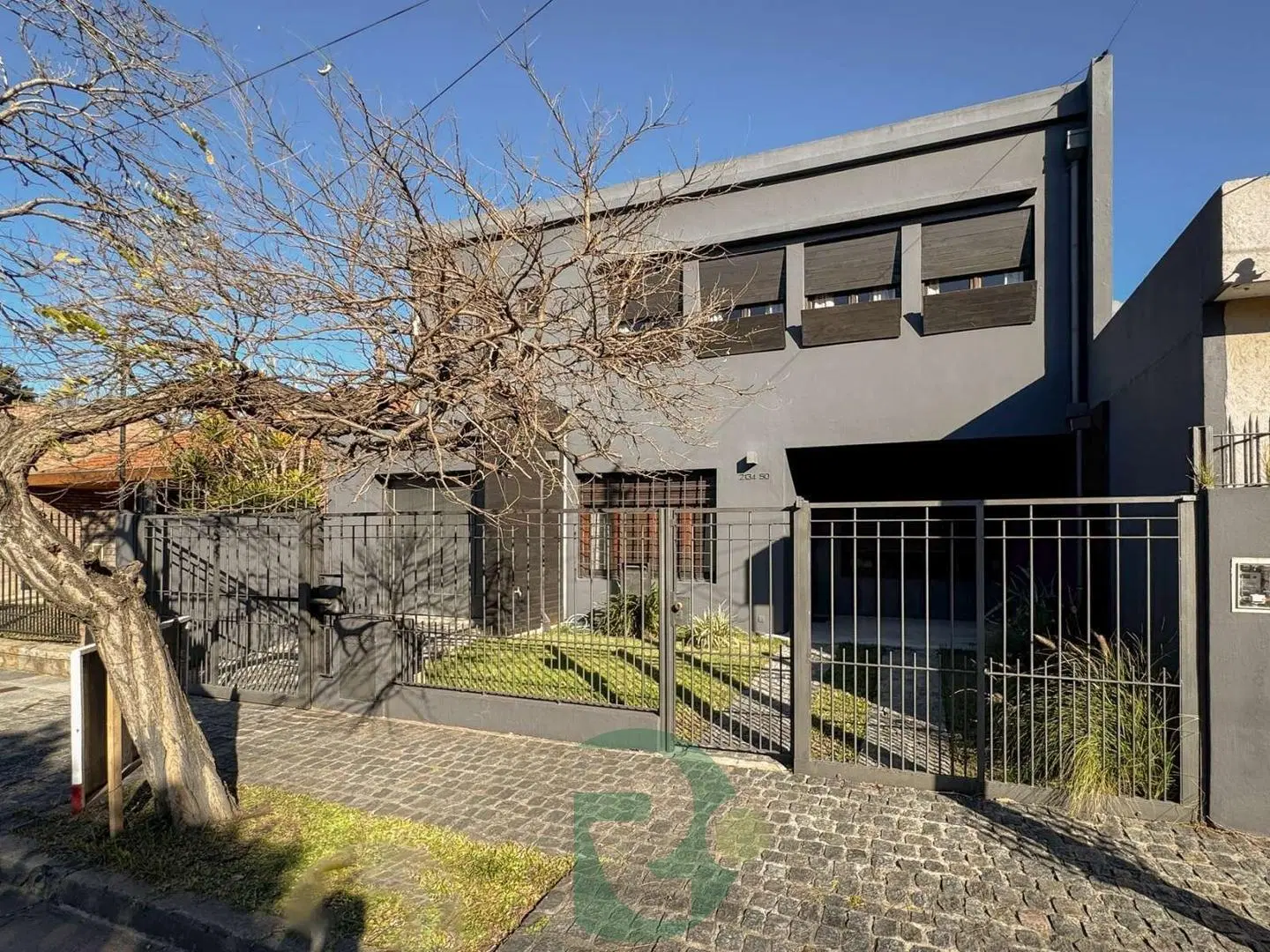 Venta Casa 5amb.parque.Exc.Ubicación.Castelar Norte 3