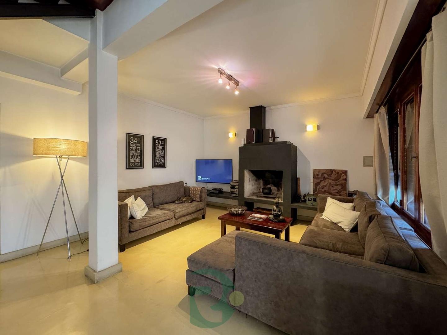 Foto de Venta Casa 5amb.parque.Exc.Ubicación.Castelar Norte, imagen 1