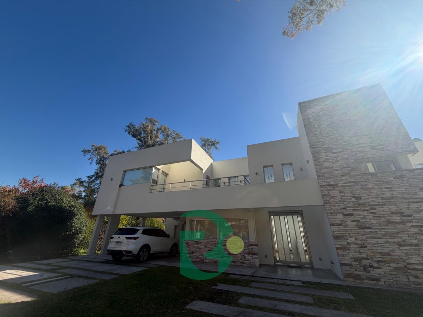 Venta Casa 5amb.Lote 1500mts.San Diego Country Club.Moreno