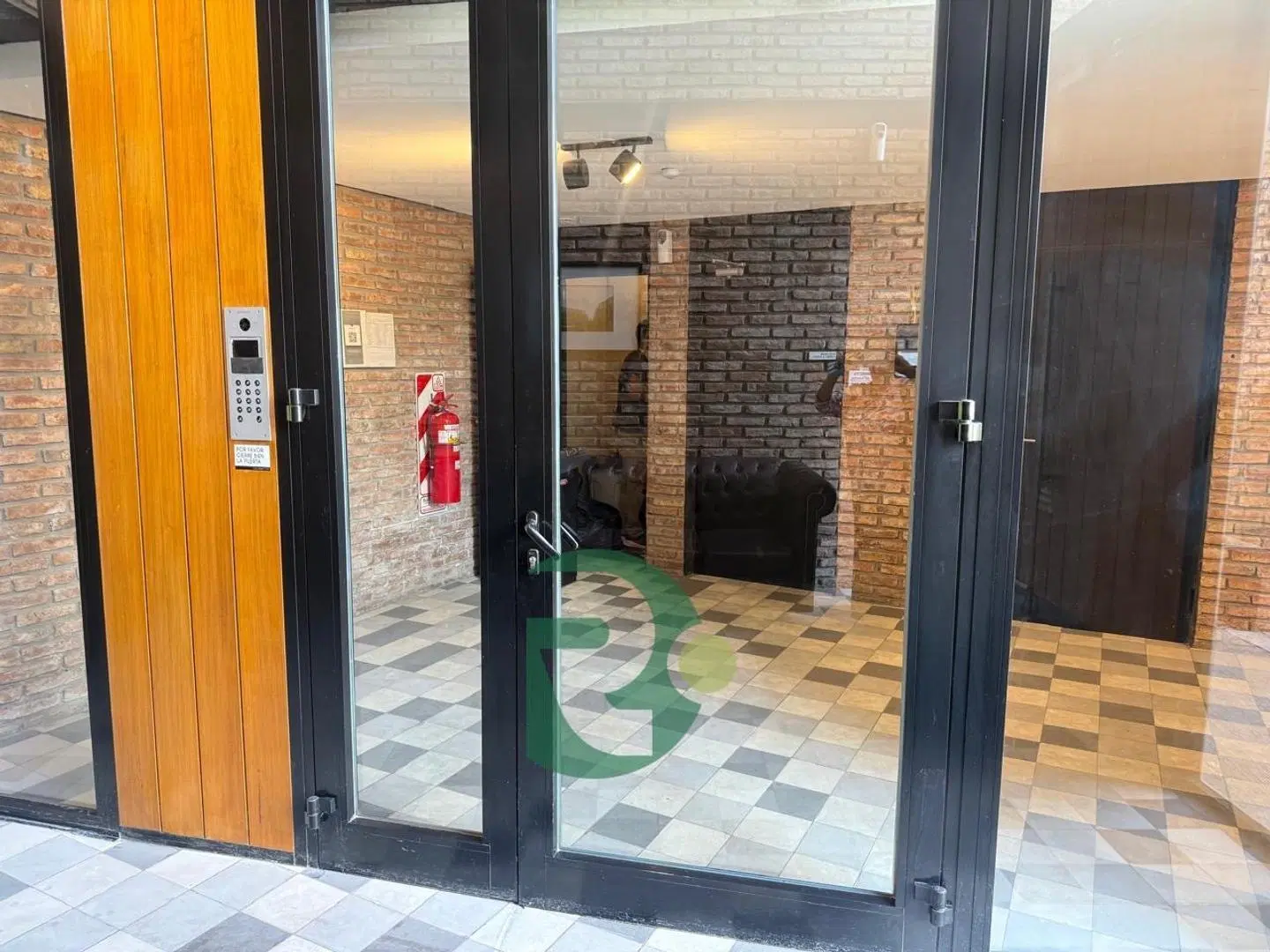 Venta Depto.3amb.Terraza Privada y Cochera.Moreno 4