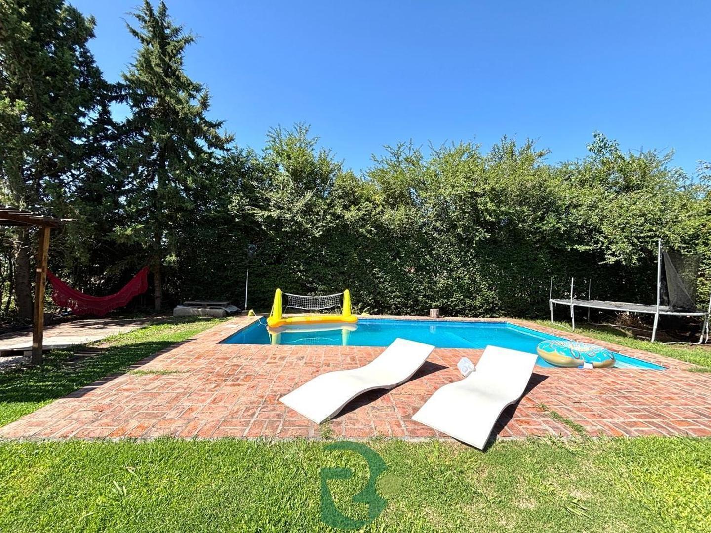 Foto de VENTA CASA 3 AMB CON PILETA.LUJAN, imagen 2