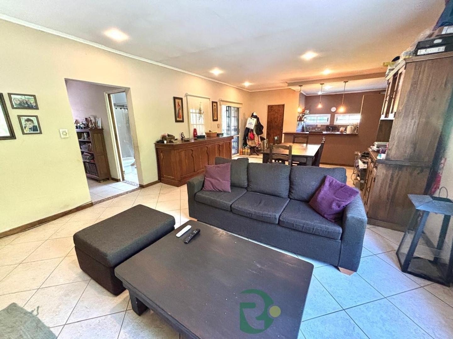 Foto de VENTA CASA 3 AMB CON PILETA.LUJAN, imagen 3