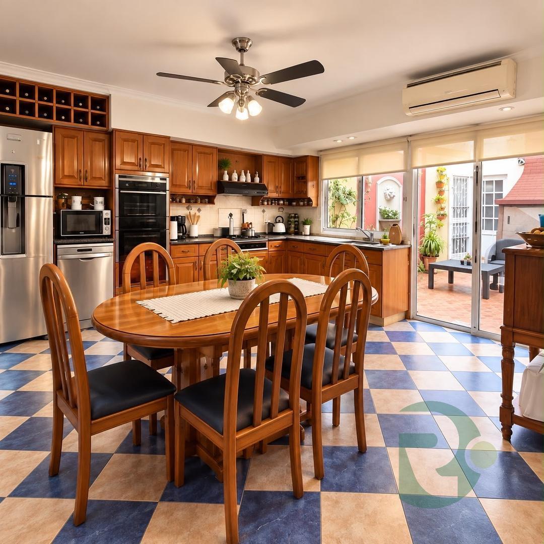 Foto de VENTA CASA 5AMB.QUINCHO.PATIO C/PARR.APTO CRÉDITO.LINIERS, imagen 2