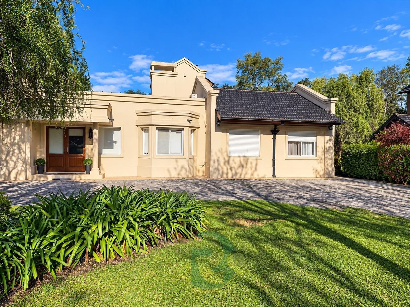 Foto de VENTA CASA 4AMB.PLATA BAJA.COUNTRY CAMPOS DE ALVAREZ, imagen 1