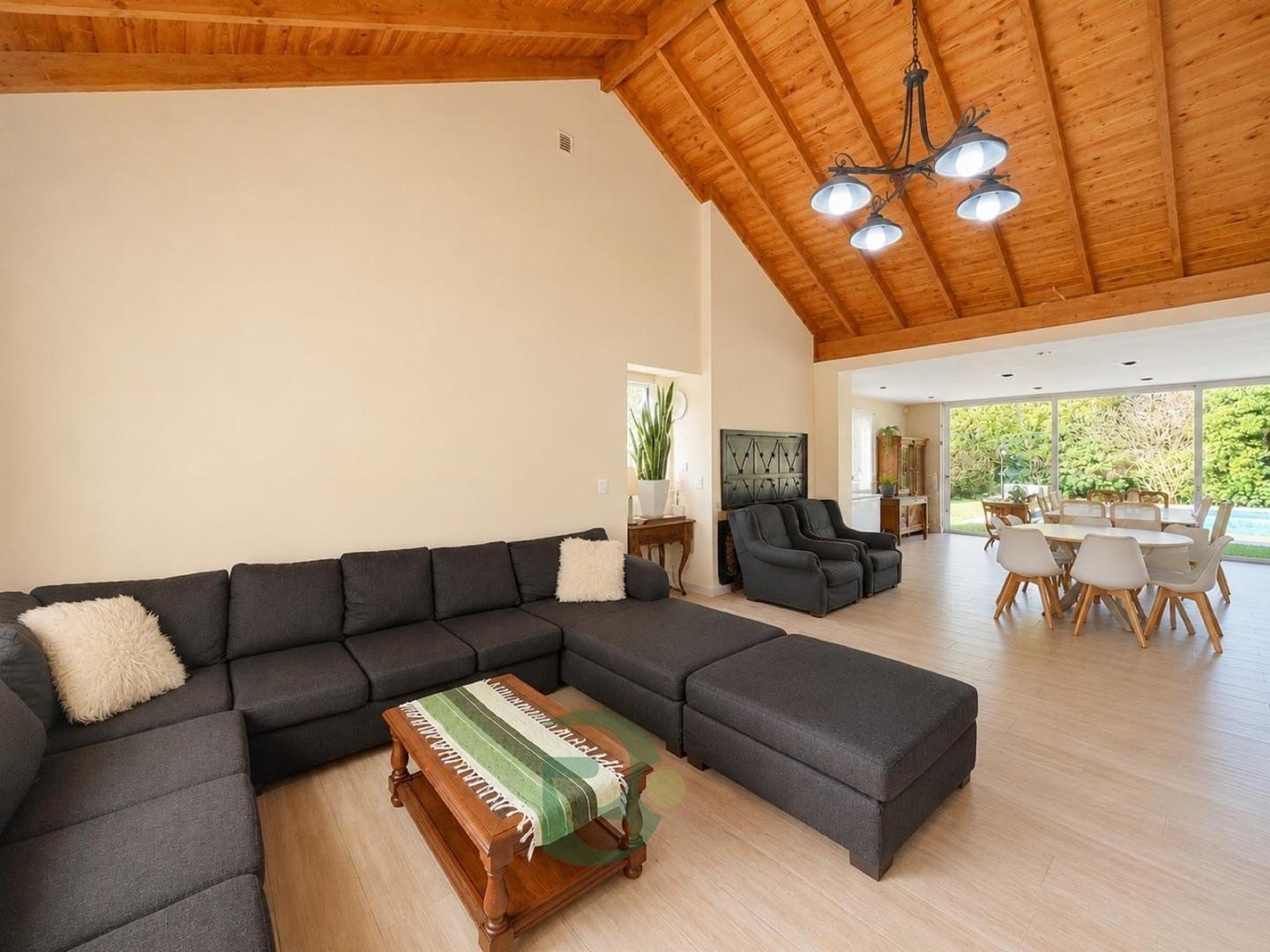 Foto de VENTA CASA 4AMB.PLATA BAJA.COUNTRY CAMPOS DE ALVAREZ, imagen 2