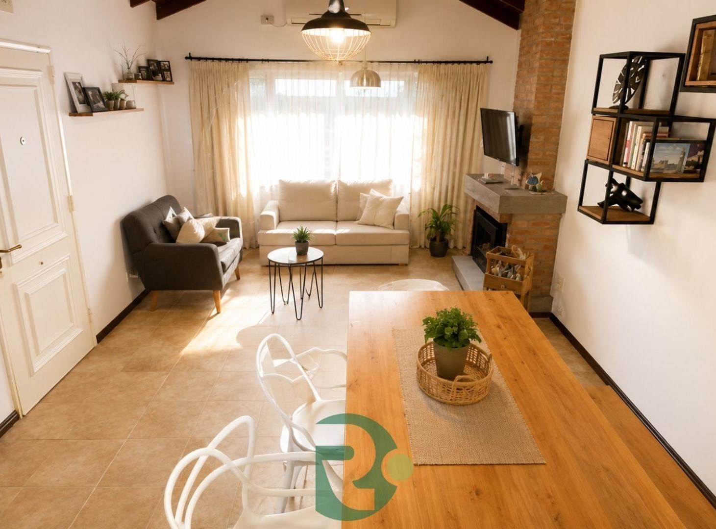Foto de VENTA CASA 4 AMB.PARQUE. PILETA.CASTELAR NORTE, imagen 4