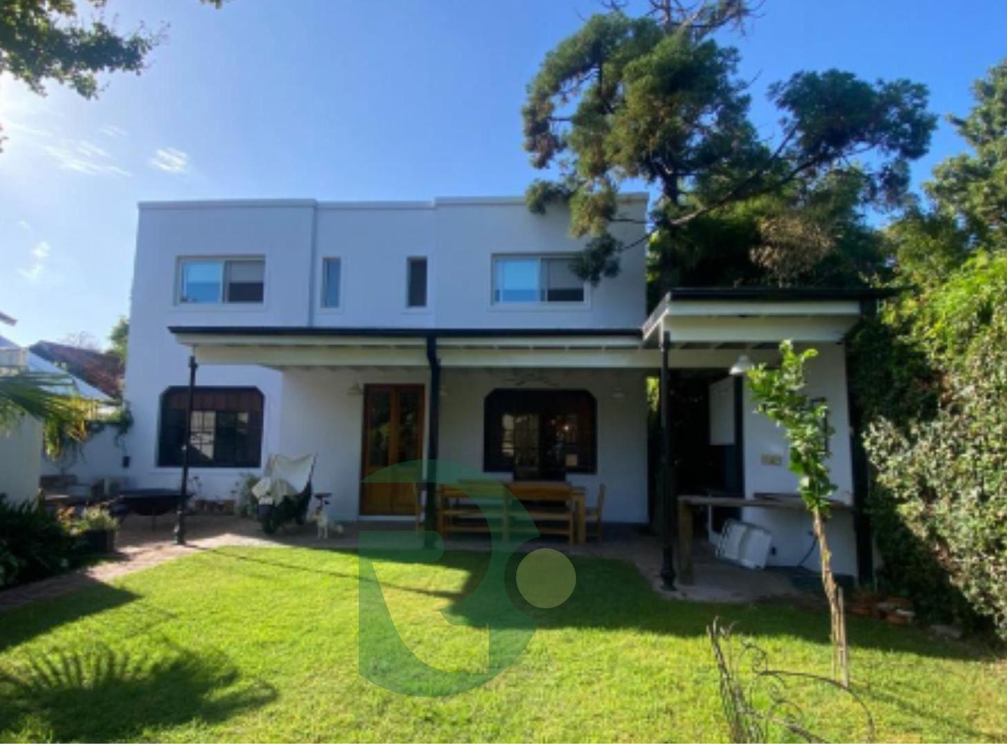 Foto de Venta Casa.6 amb.Pileta.IMPECABLE!! Hurlingham, imagen 2