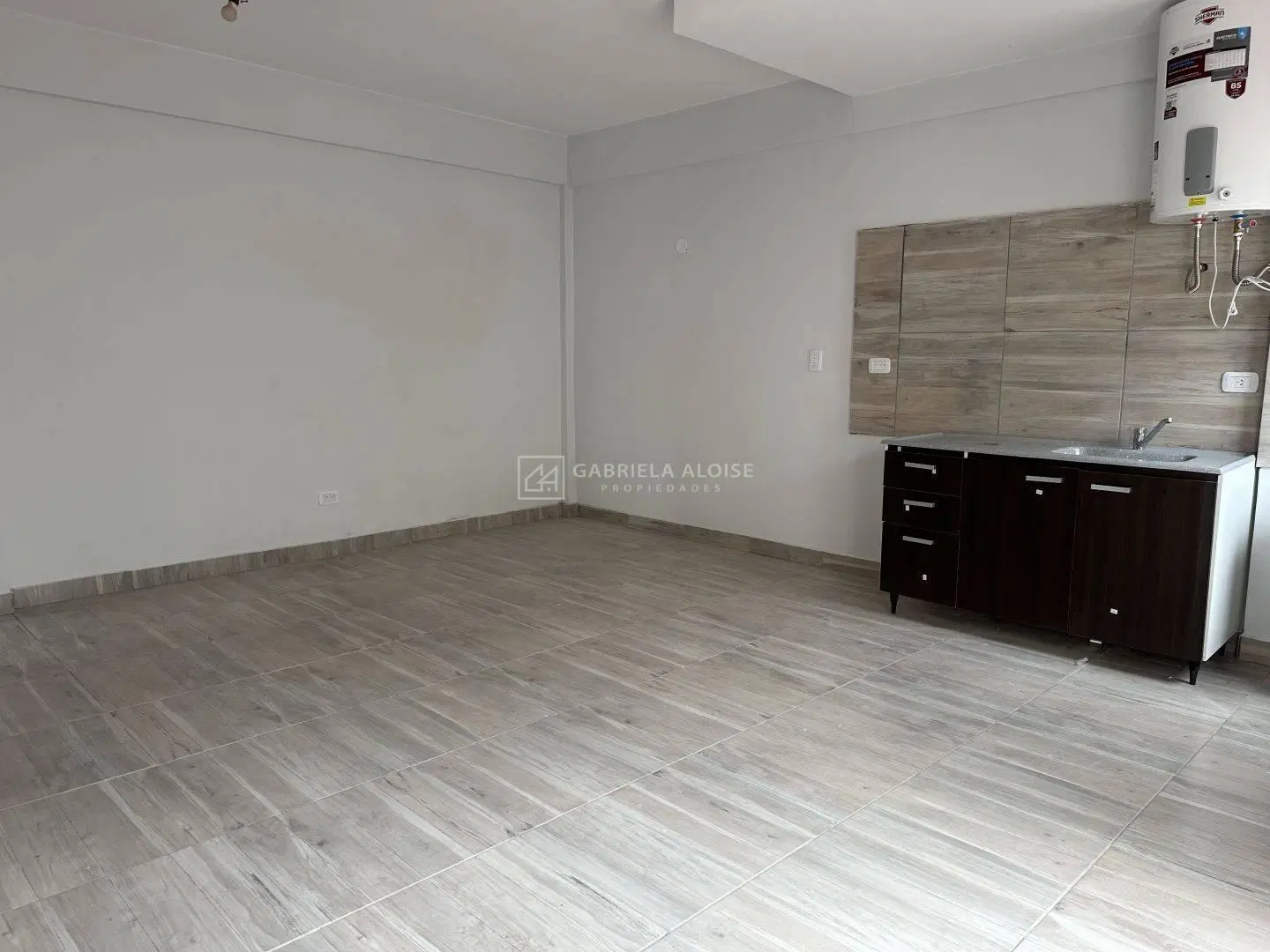 Alquiler de Departamento 2 Ambientes en Caseros Centro, Tres de Febrero. 3