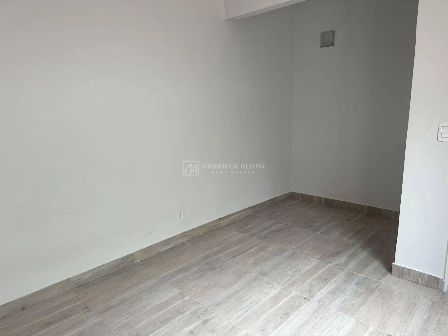 Alquiler de Departamento 2 Ambientes en Caseros Centro, Tres de Febrero. 4