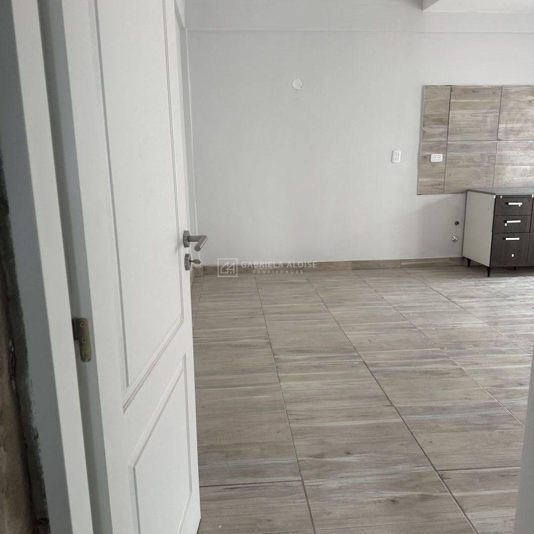 Alquiler de Departamento 2 Ambientes en Caseros Centro, Tres de Febrero.