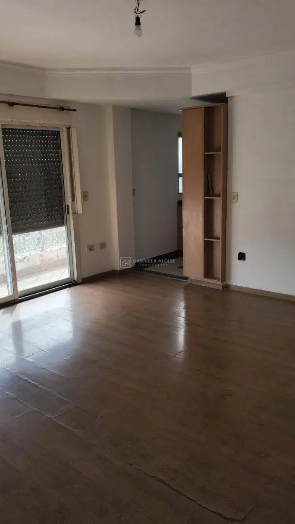 Alquiler de Departamento 3 Amb. Al frente en Zona Centro, Caseros 1