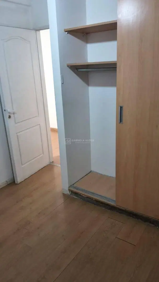Alquiler de Departamento 3 Amb. Al frente en Zona Centro, Caseros 3