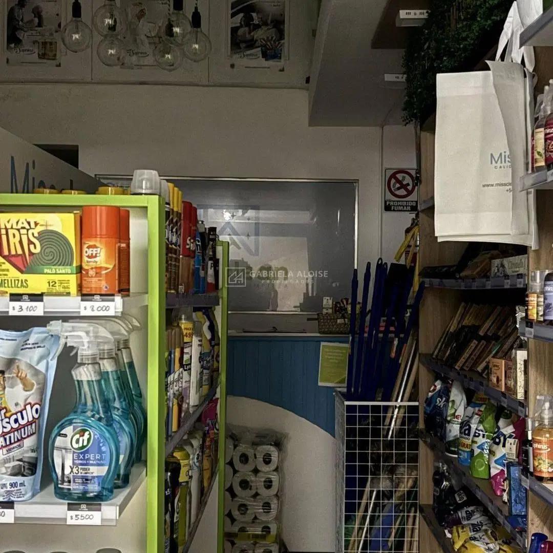 Venta de Local en Caseros, Zona Centro, Tres de Febrero 5