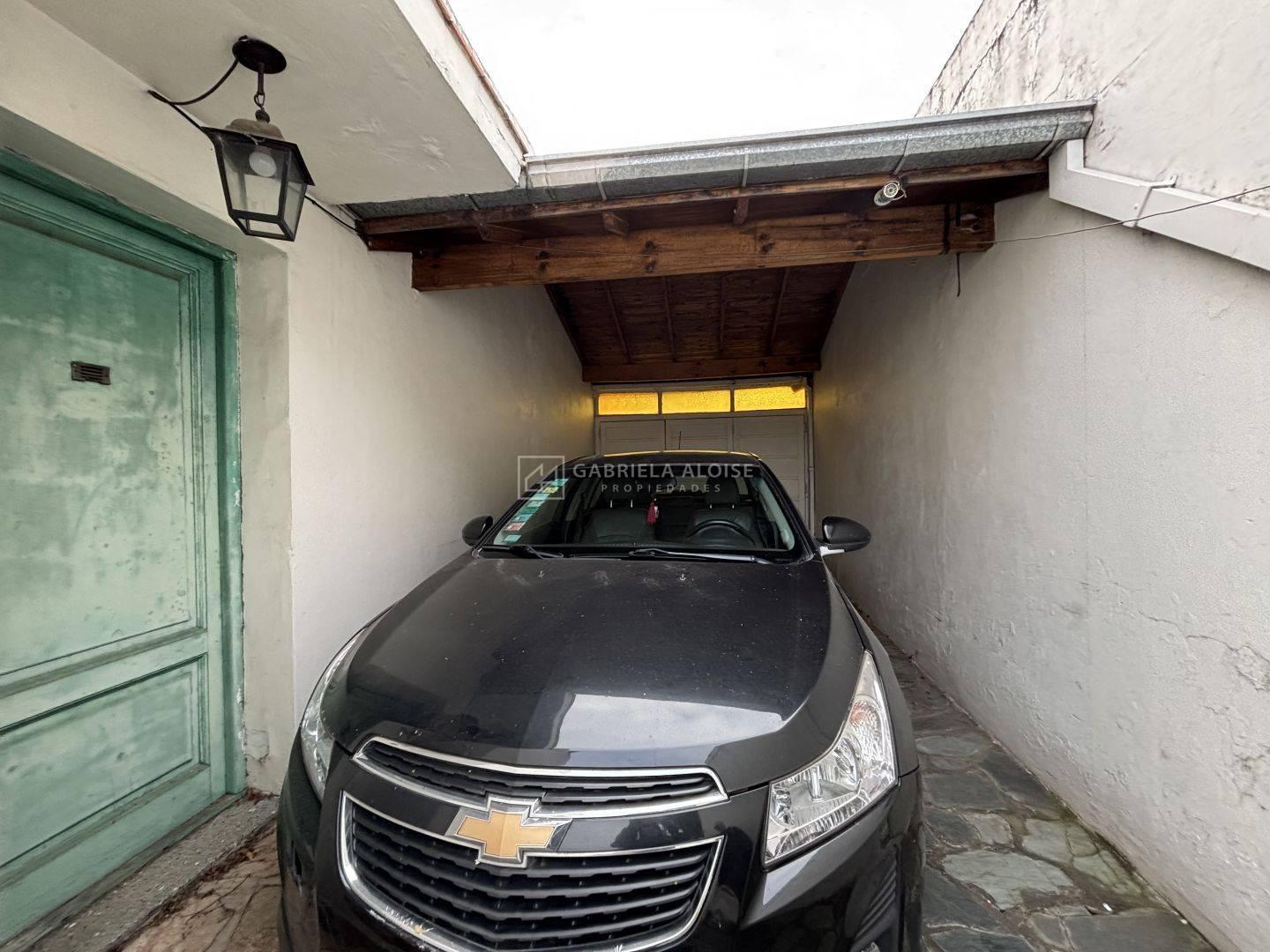 Foto de Venta de Casa APTO 2 FAMILIAS con local al frente, en Lado Norte, imagen 3