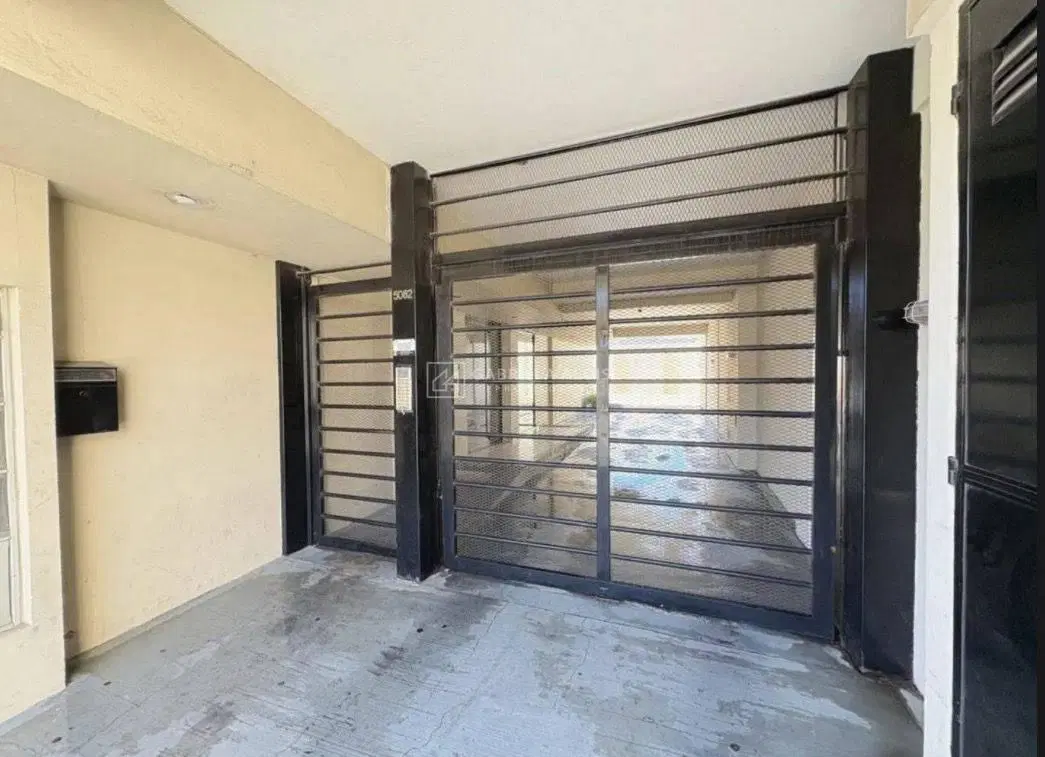 Alquiler de Departamento 2 ambientes tipo duplex en Lado Norte, Caseros 3