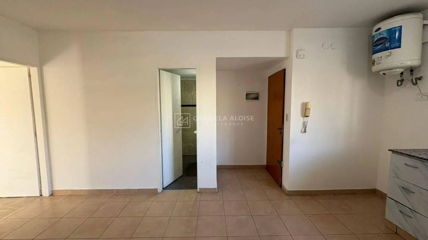 Alquiler de Departamento 2 ambientes en Zona Centro, Caseros 4