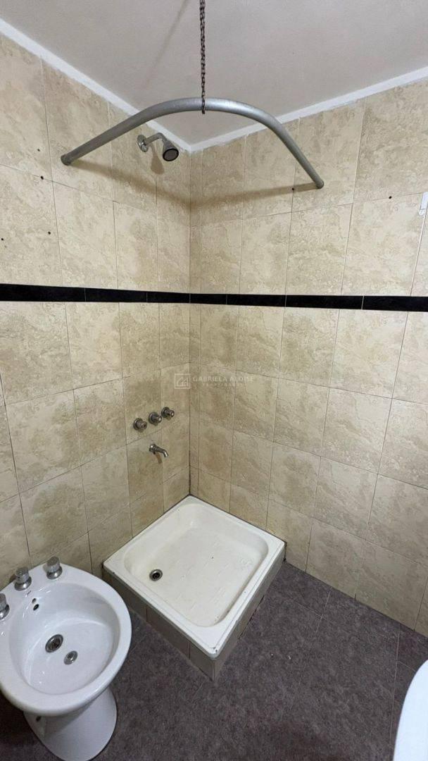Foto de Alquiler de Departamento 2 ambientes en Zona Centro, Caseros, imagen 1