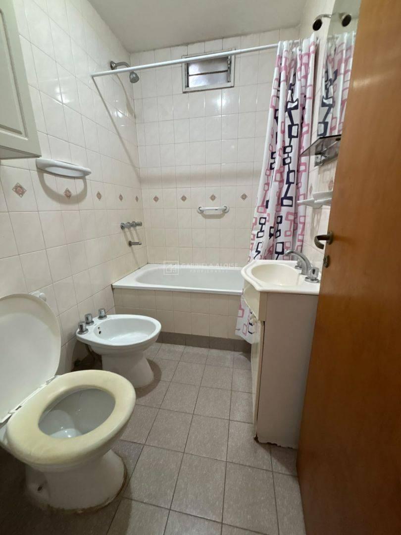 Foto de Alquiler de Departamento 2 Ambientes con altillo, Caseros, imagen 4