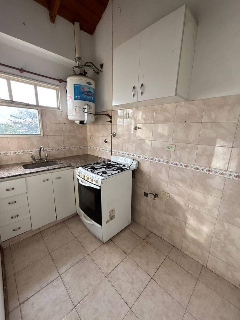 Foto de Alquiler de Departamento 2 Ambientes con altillo, Caseros, imagen 2