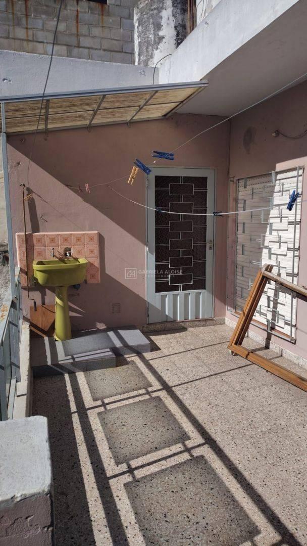 Foto de Venta de Departamento PH 3 amb. en PA, APTO CRÉDITO en Caseros, 3 de, imagen 3