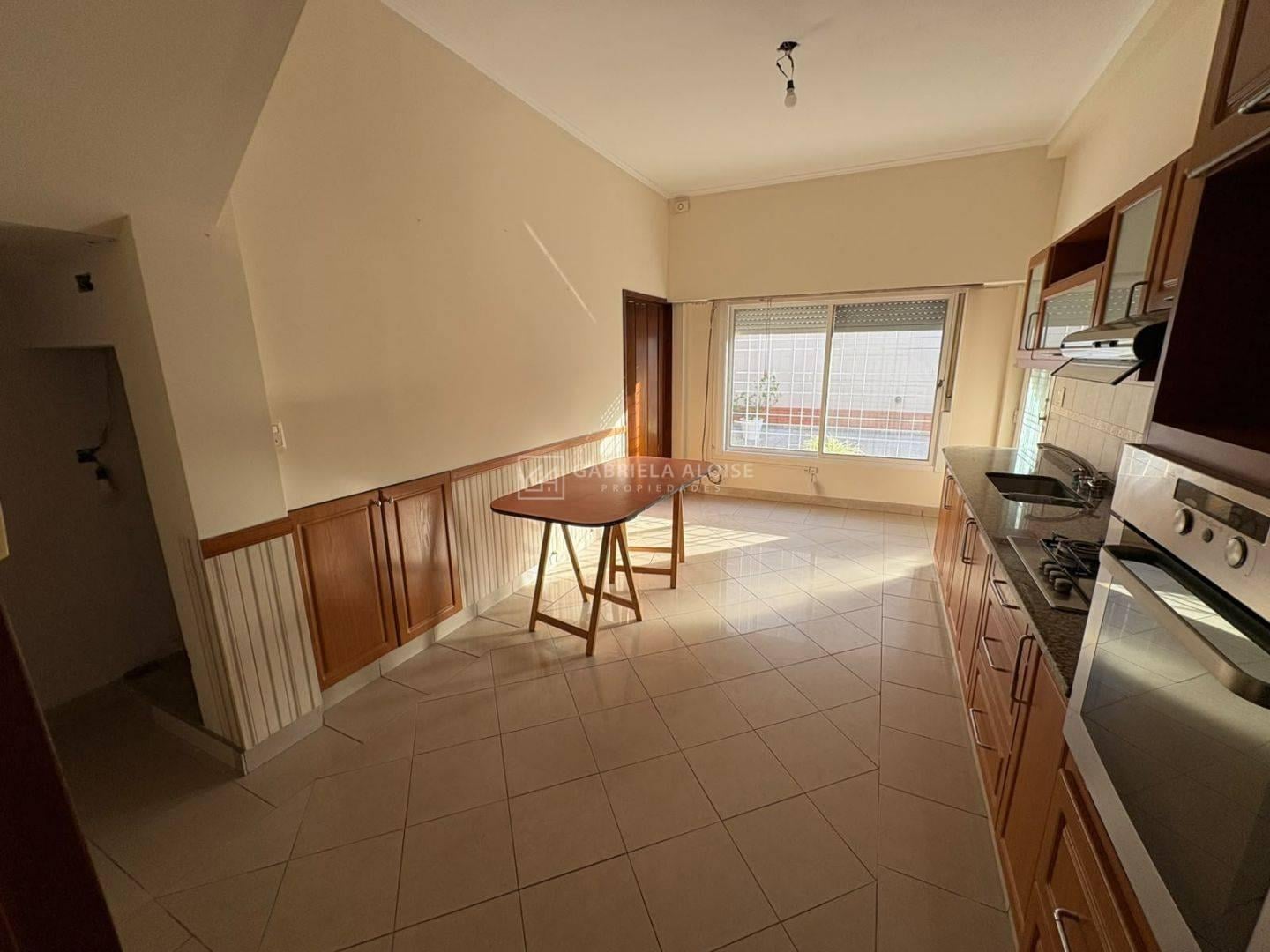 Foto de Alquiler Casa PH al frente 4 ambientes con patio, El Palomar, imagen 5