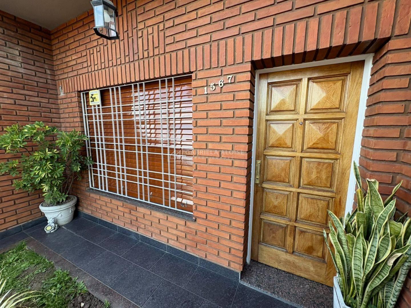 Foto de Alquiler Casa PH al frente 4 ambientes con patio, El Palomar, imagen 1