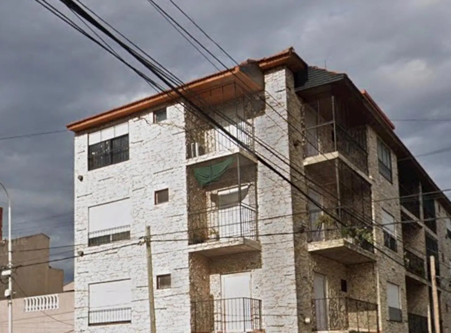 DEPARTAMENTO EN 3° PISO DE TRES AMBIENTES 2