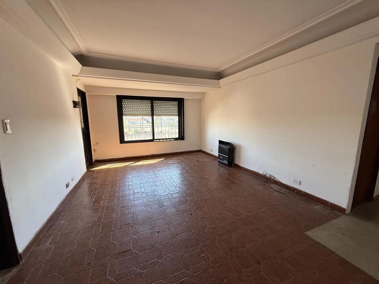 DEPARTAMENTO EN 3° PISO DE TRES AMBIENTES 3