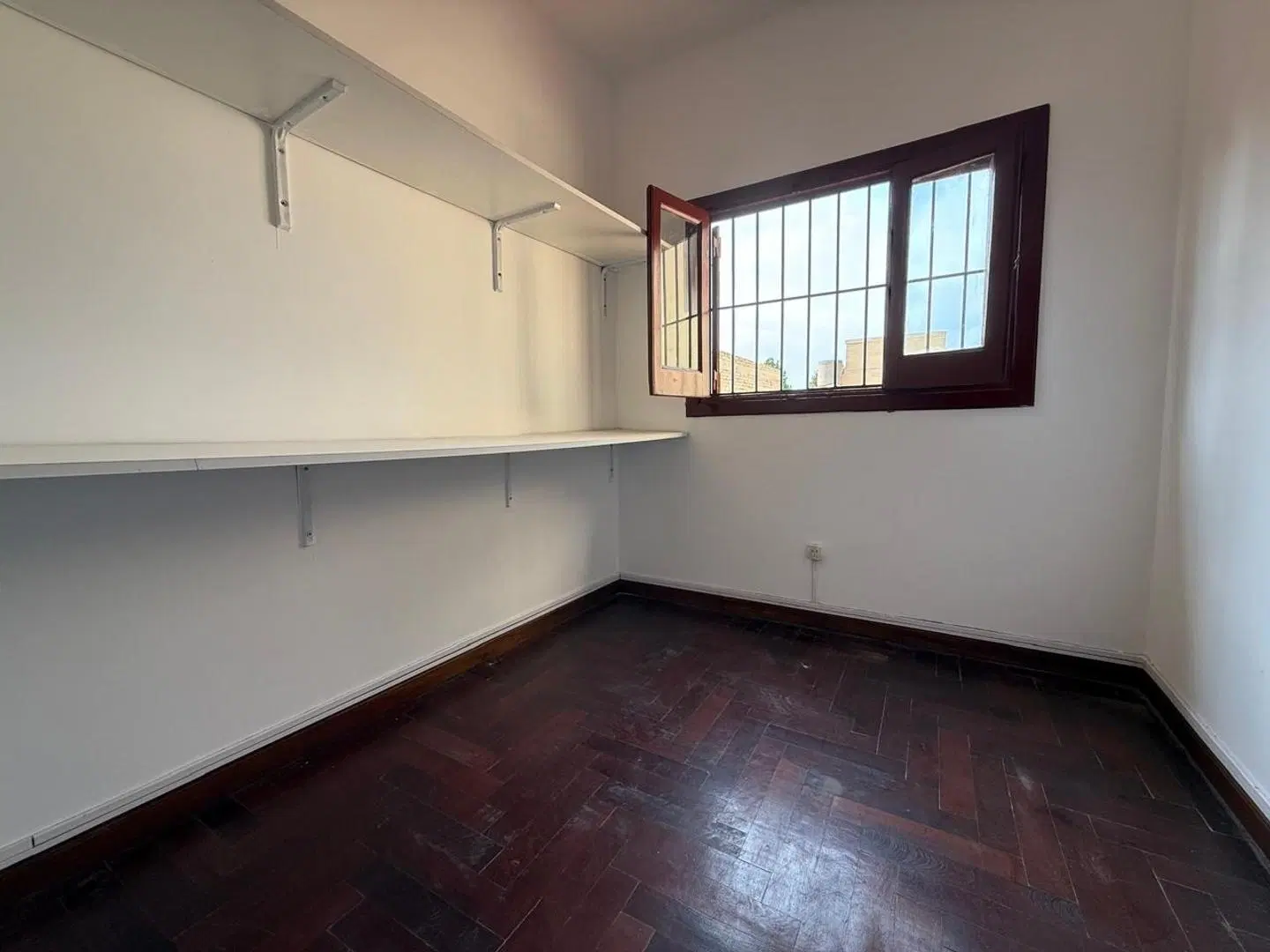 Excelente Casa Muy Amplia Y Con Pileta 5