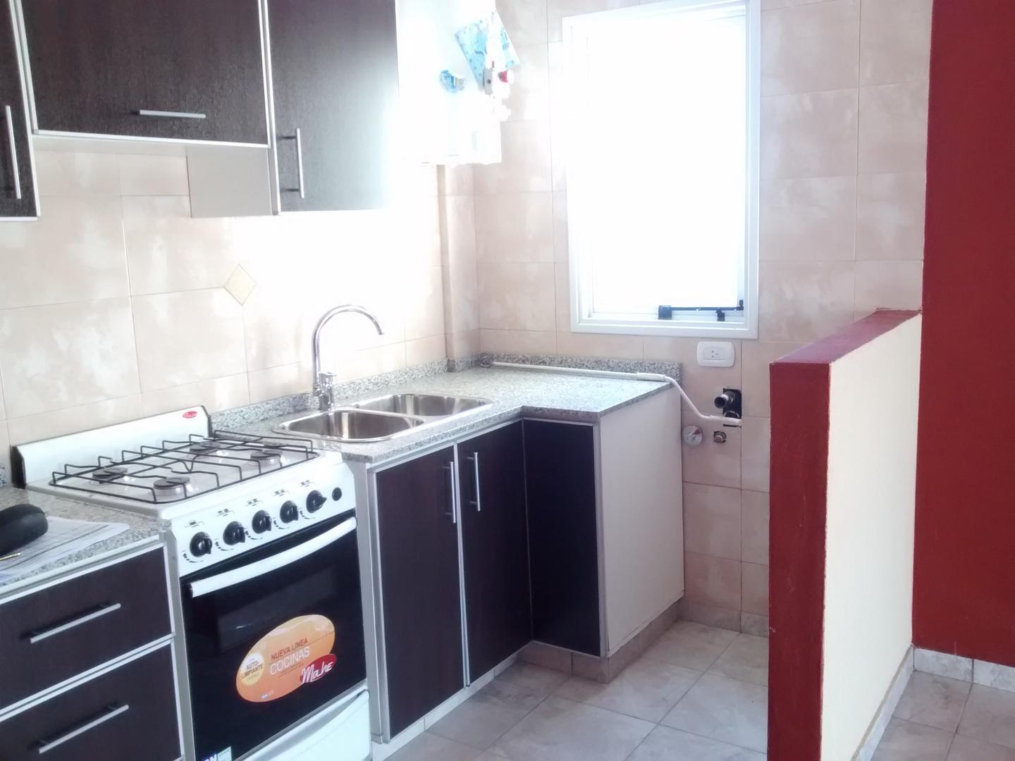Foto de DEPARTAMENTO EN 5° DE 3 AMBENTES CON COCHERA, imagen 5
