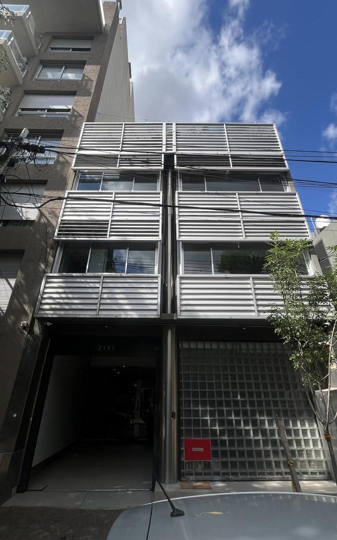 Edificio de oficinas en block en alquiler Palermo Hollywood. Muy buen estado.