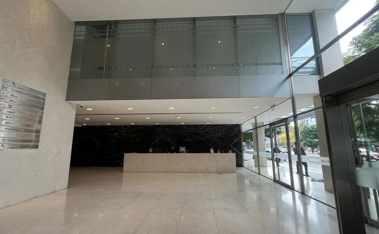 Oficina en Alquiler Belgrano, Planta libre , Cocheras 4