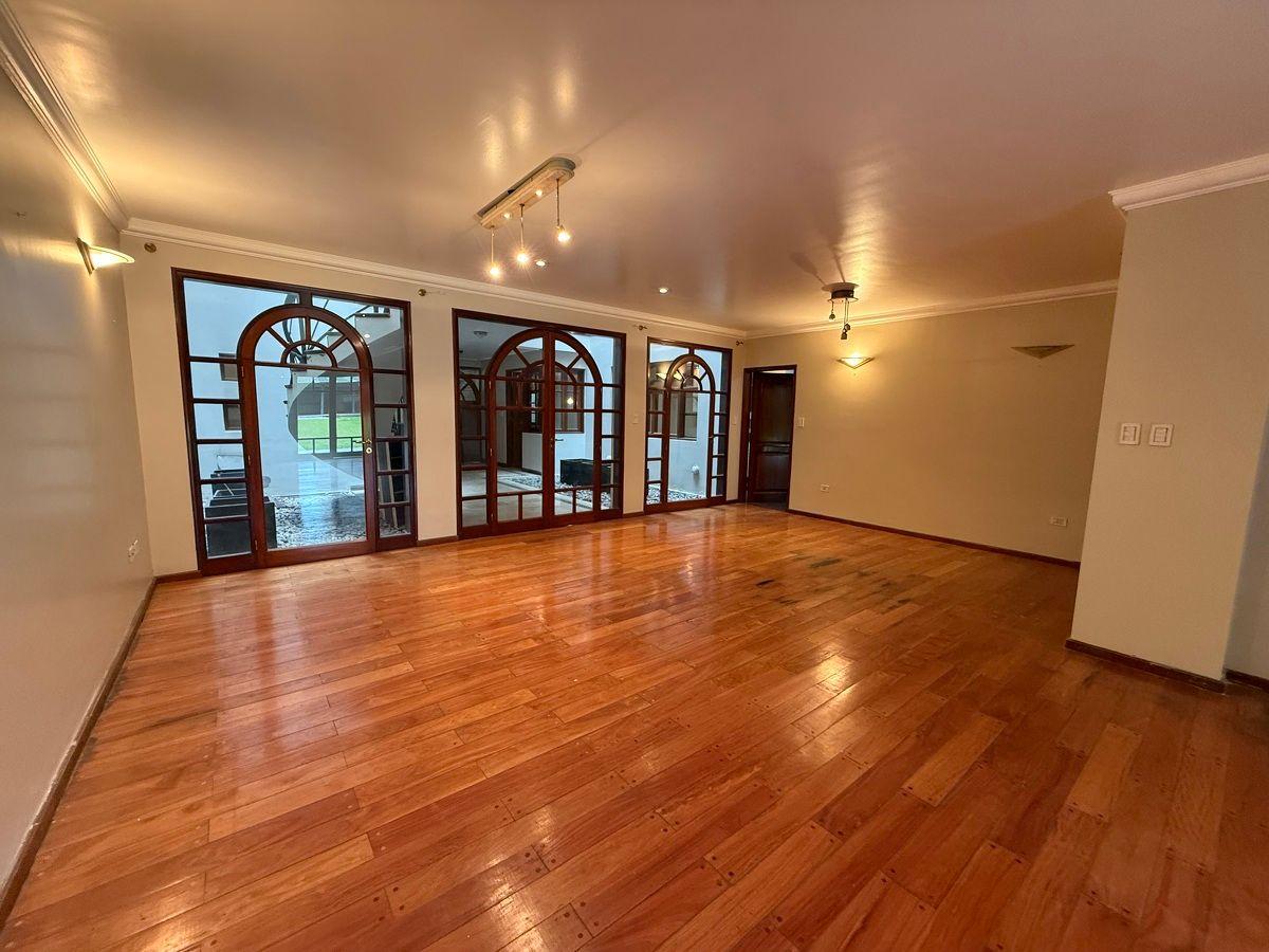 Foto de Importante Propiedad en Barrio sur Ayacucho 566, 4 Dormitorios, 1165m2, imagen 1