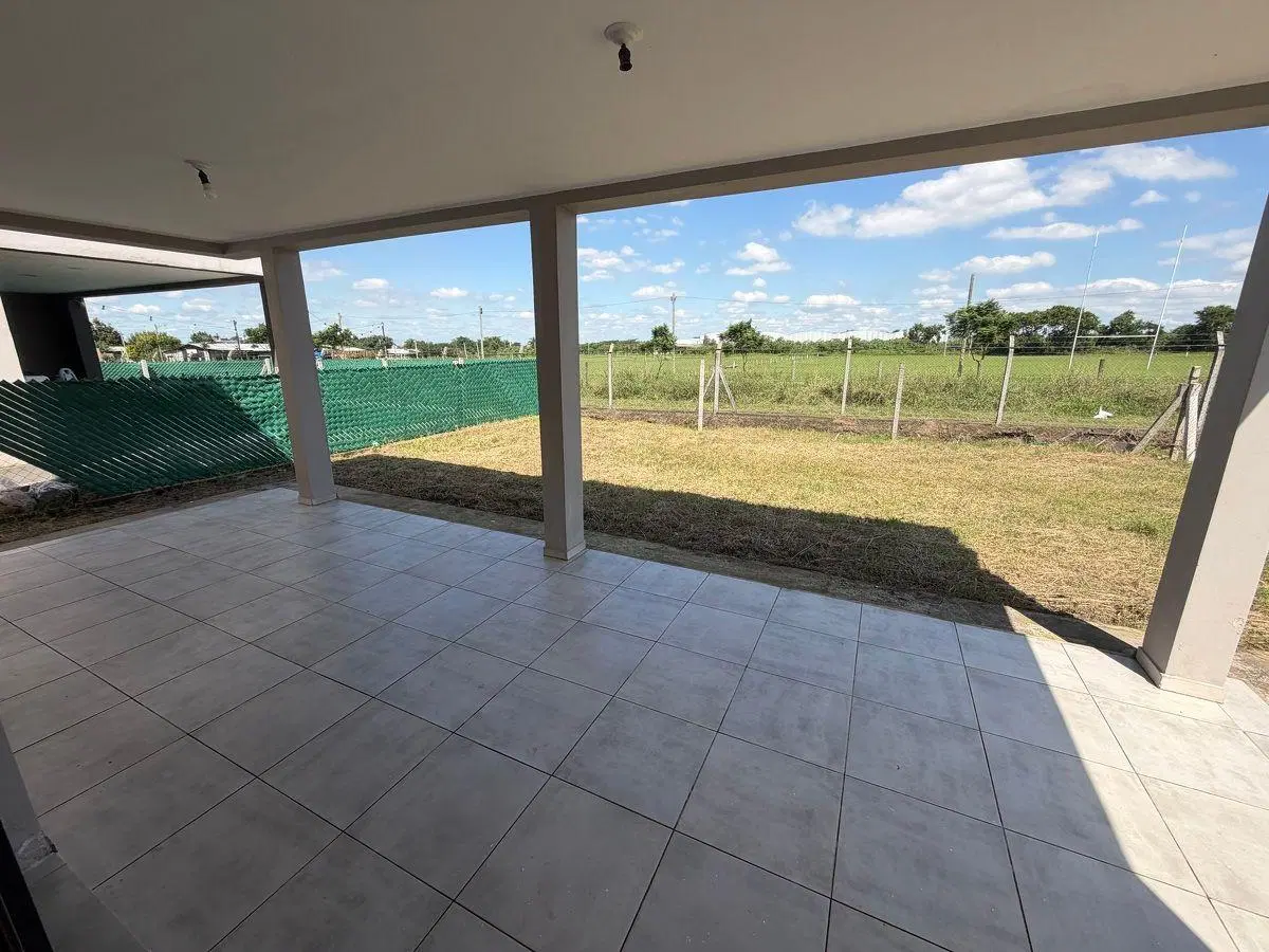 Barrio Privado Las Quintas 2 12,5 x 30 =375m2. Construidos 177m2. PA: 3 dormitorios A ESTRENAR. 3