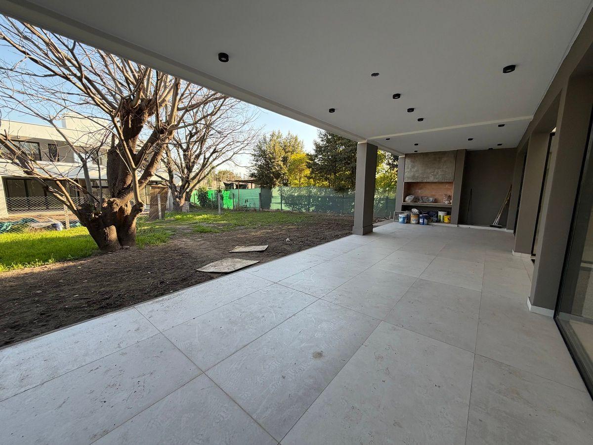 Foto de Lujo ! Propiedad en Venta Barrio Privado Los Alamos (Av. Peron) 4, imagen 4