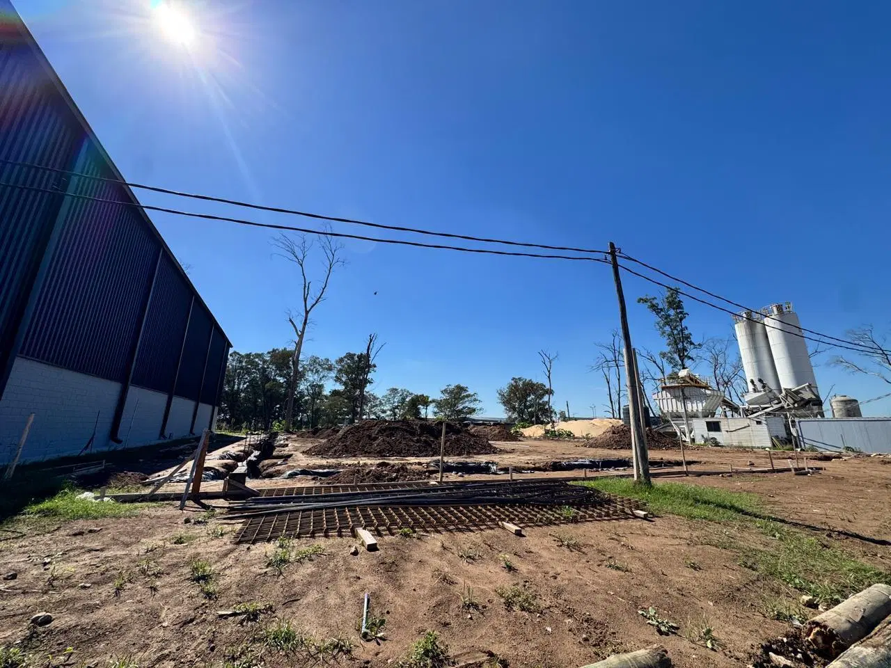 Lote en venta en Parque Industrial sobre Camino del Buen Ayre 5