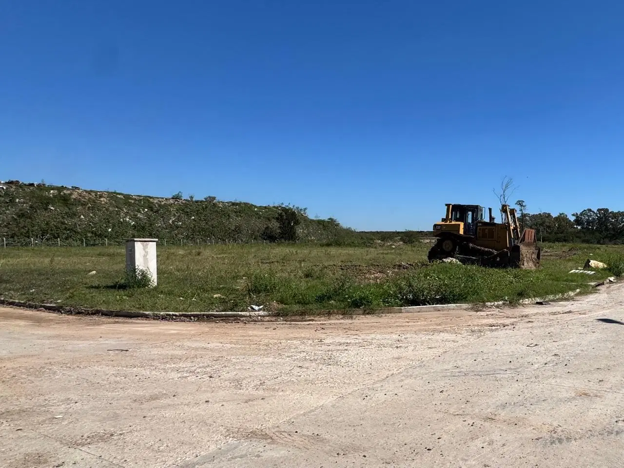 Lote en venta en Parque Industrial sobre Camino del Buen Ayre 4