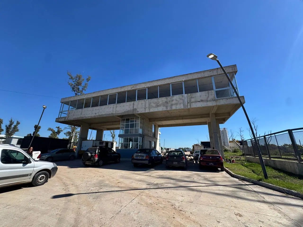 Lote en venta en Parque Industrial sobre Camino del Buen Ayre 5