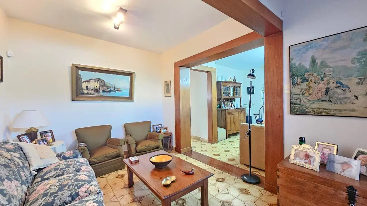 Venta Casa 4 dorm. en Beccar con 2 cocheras, pileta 2