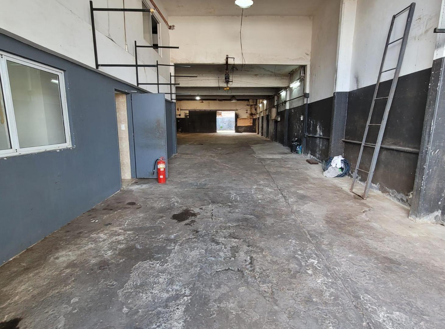Foto de Galpón/ Depósito en alquiler, imagen 3