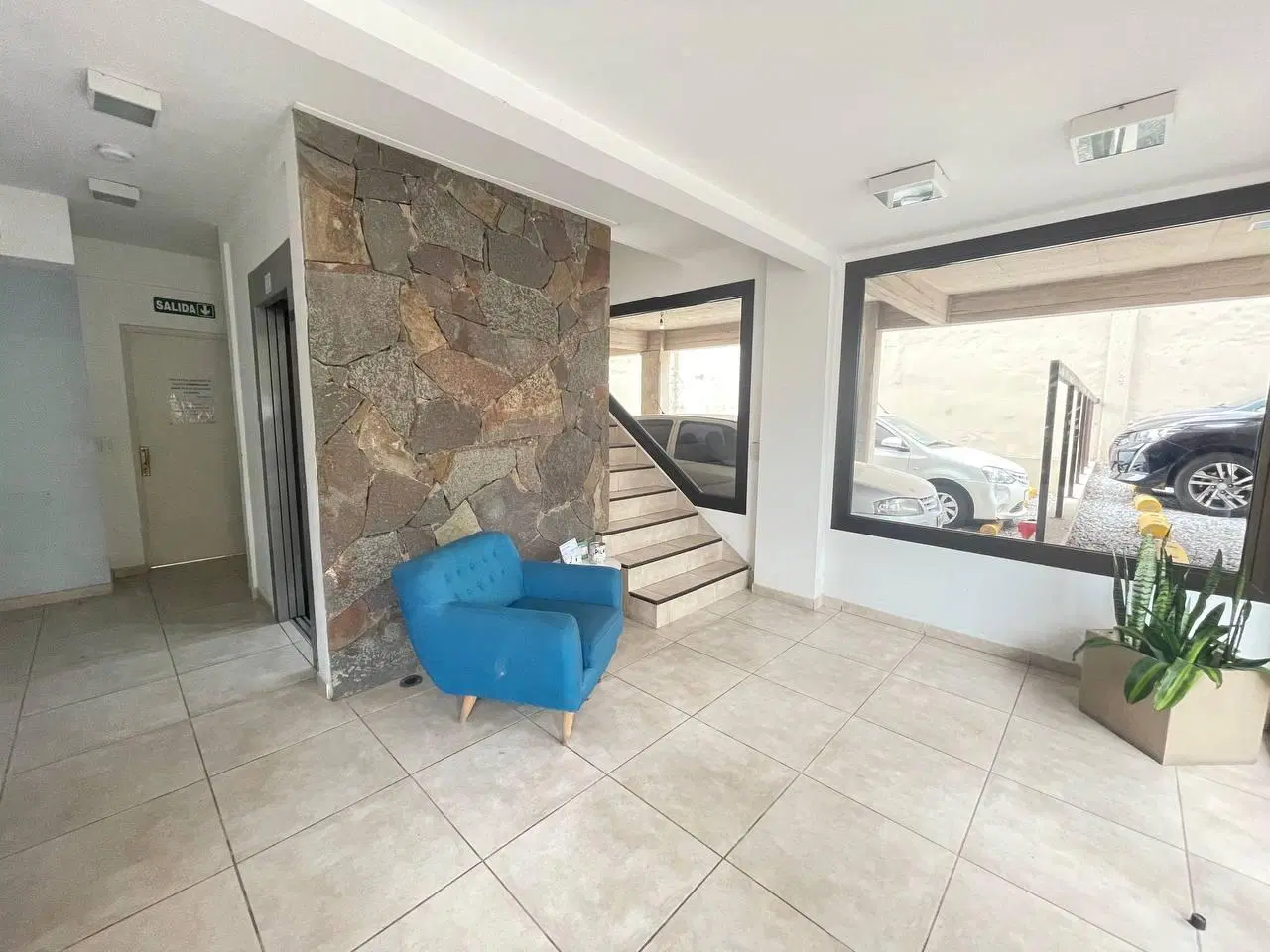 Venta de Departamento 2 ambientes con doble balcon, Ituzaingo Norte! 2