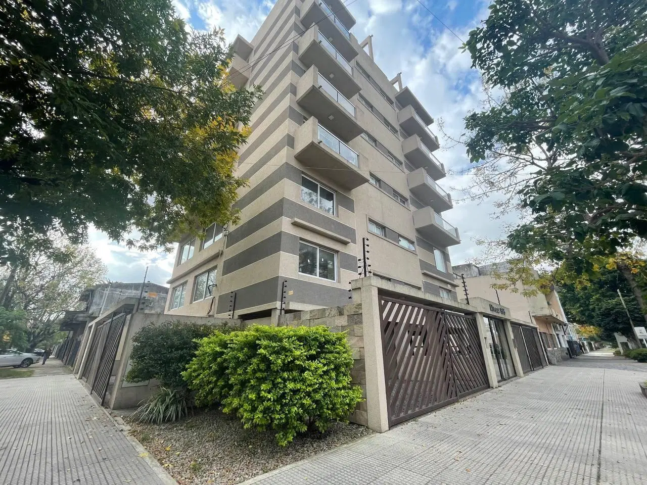 Venta de Departamento 2 ambientes con doble balcon, Ituzaingo Norte! 1