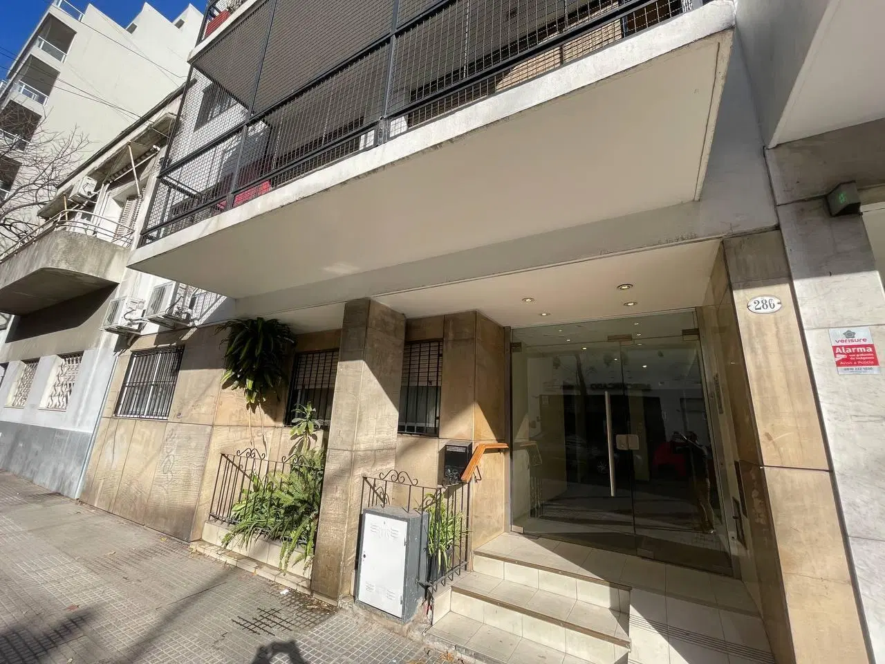 Oportunidad venta Departamento semipiso 4 ambientes con balcon, Almagro Norte! 2