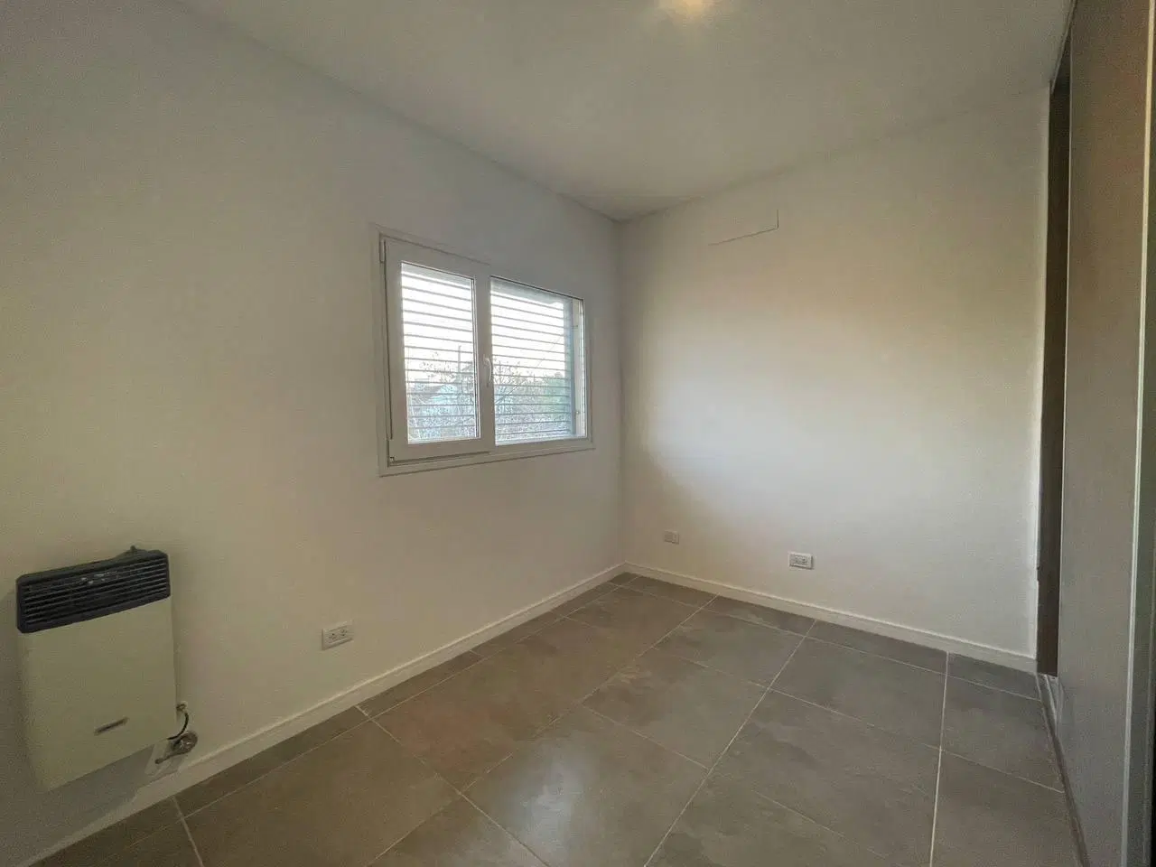 Excelente Duplex 4 ambientes, a solo 5 cuadras de la Estacion Padua Norte! 8