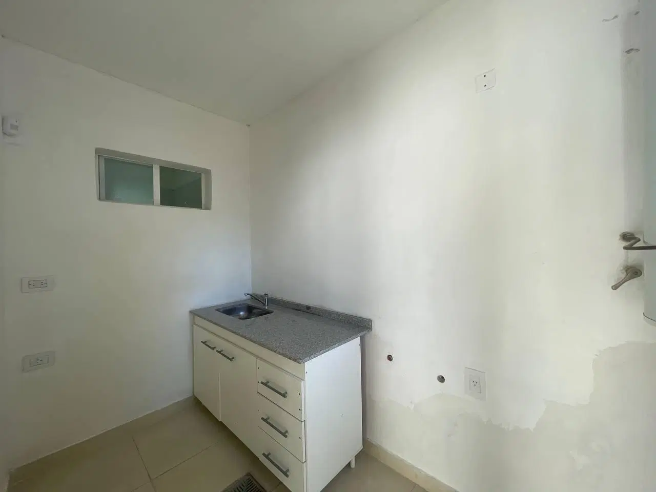 En venta Clásico Chalet 3 ambientes con parque, Castelar Norte! 8