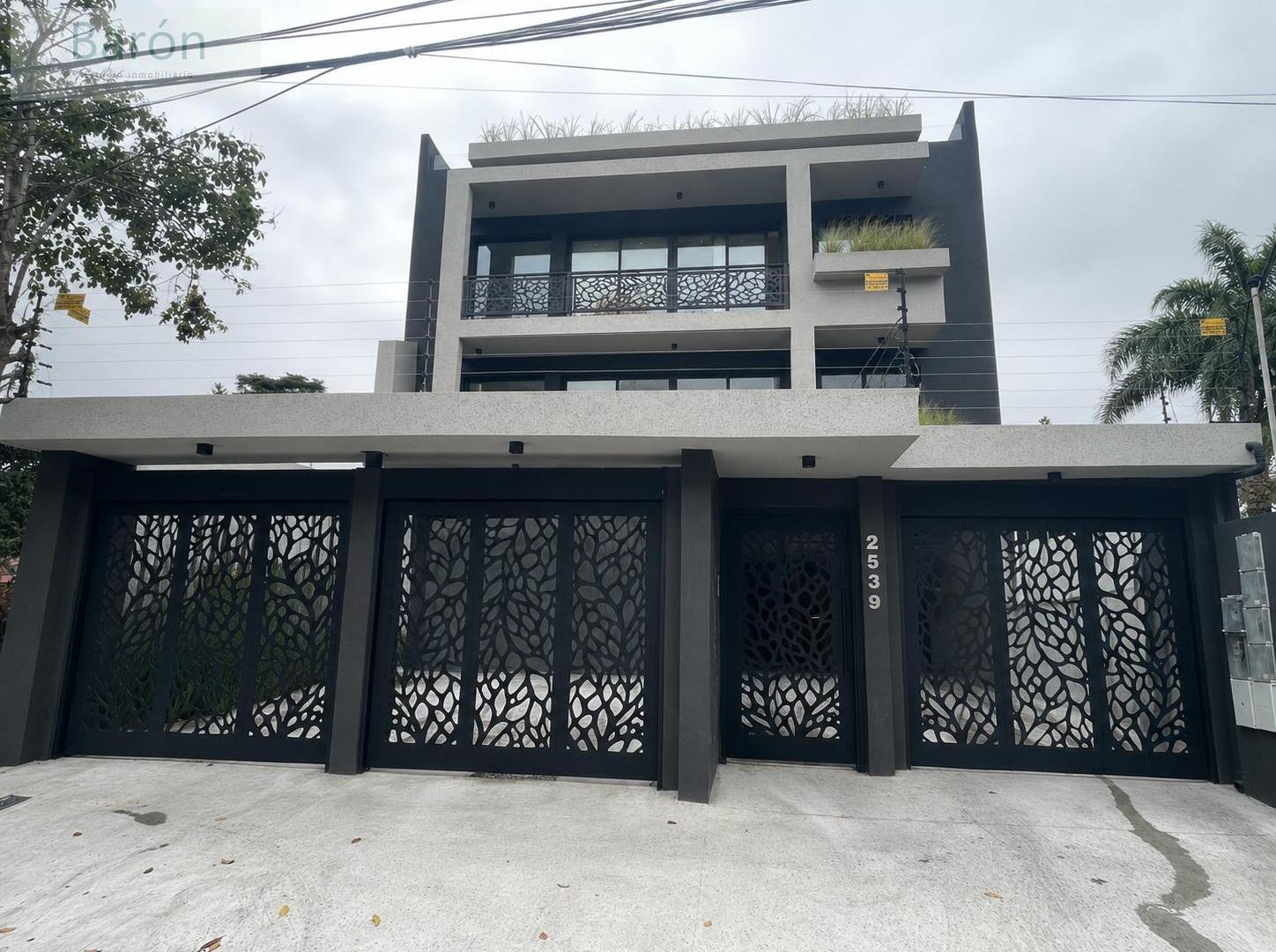 Foto de En VENTA Departamento 3 ambientes en planta baja, con patio y doble, imagen 2
