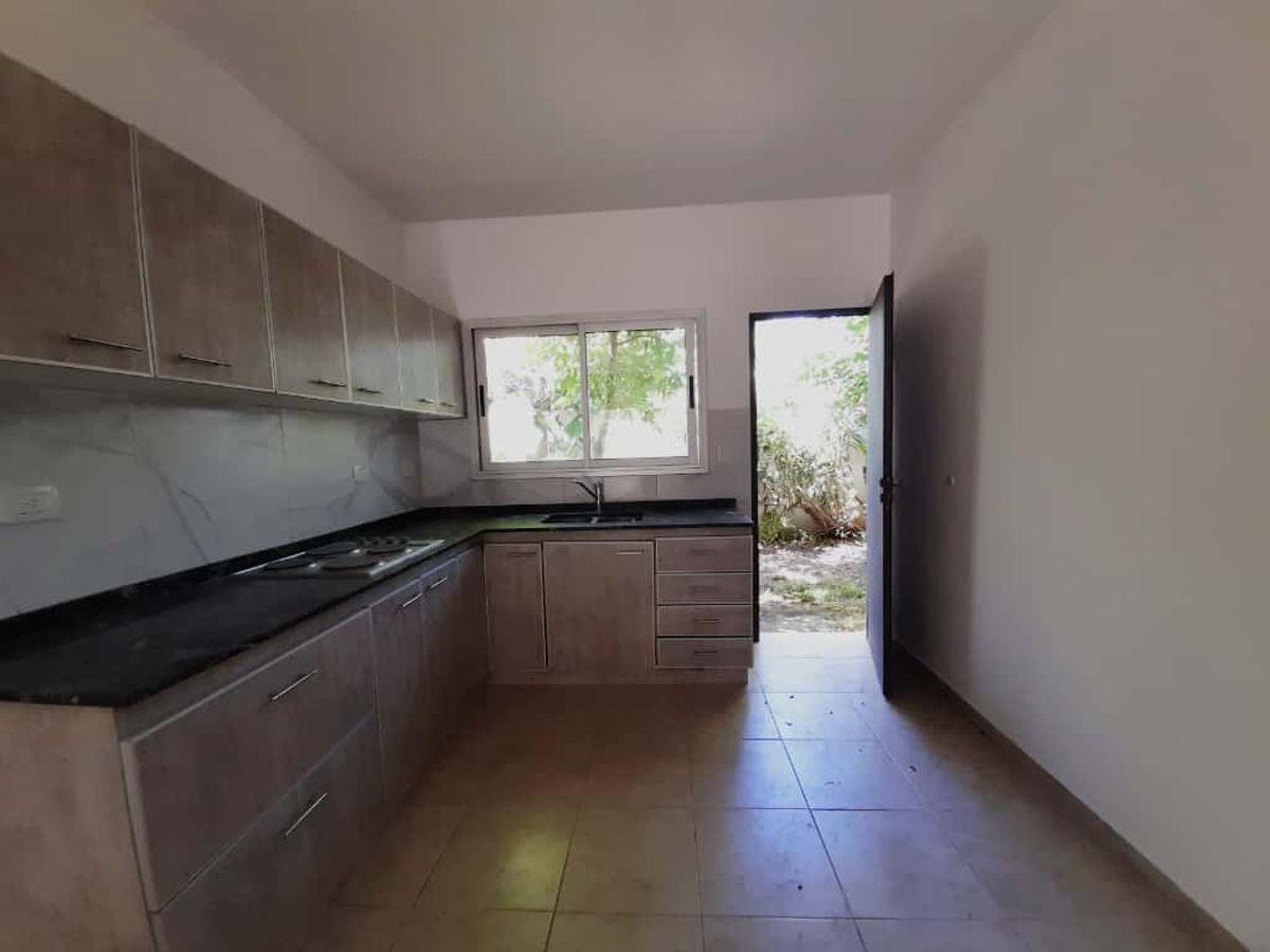 Foto de Venta Duplex 3 ambientes en Condominio Thorne, Ituzaingo Norte, imagen 4