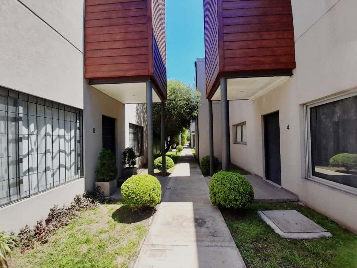 Foto de Venta Duplex 3 ambientes en Condominio Thorne, Ituzaingo Norte, imagen 5