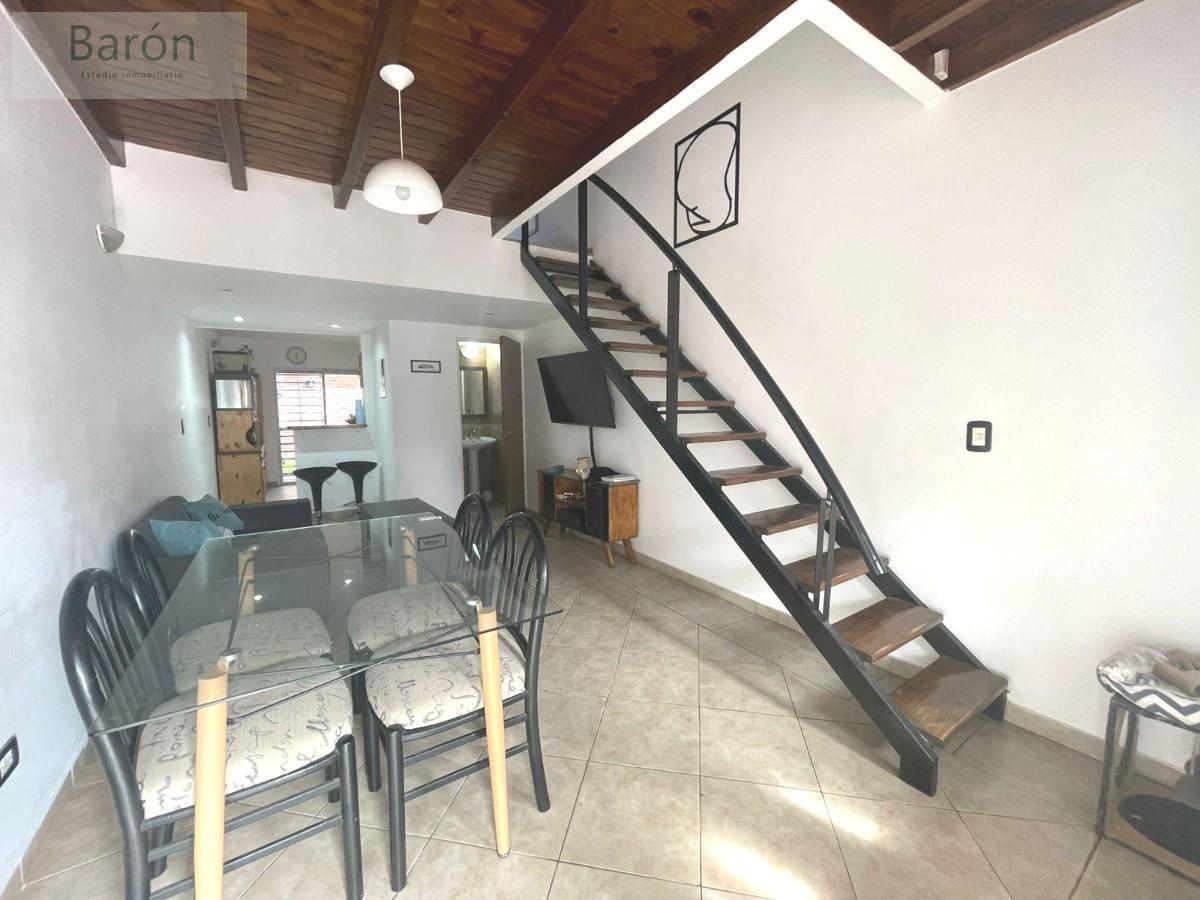 Foto de VENTA Duplex 3 ambientes con cochera, proximo autopista, Ituzango Norte!, imagen 1
